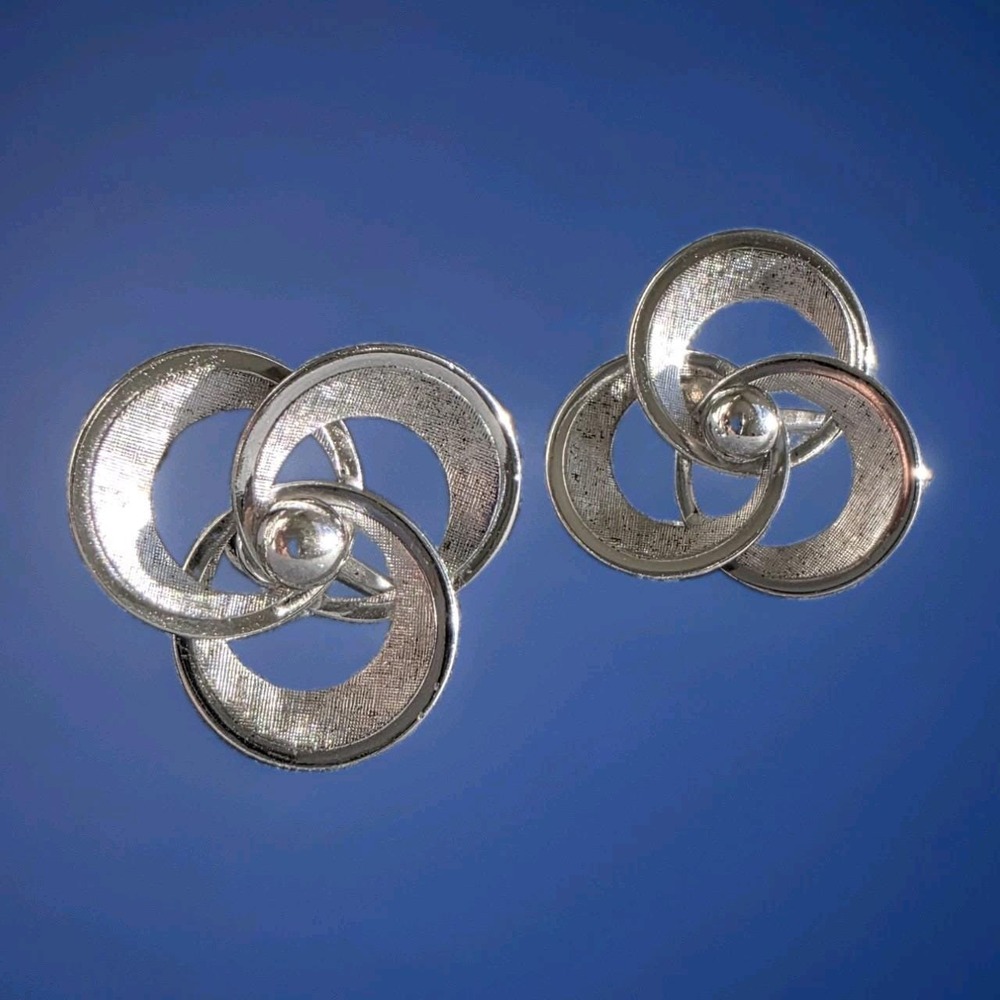 Vintage A&Z Sterling Silver Screw Back Earrings Modernist Triple Circle 6g